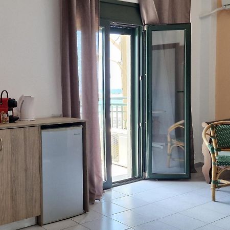By Captains Studio Apartment เอียราเปตรา ภายนอก รูปภาพ