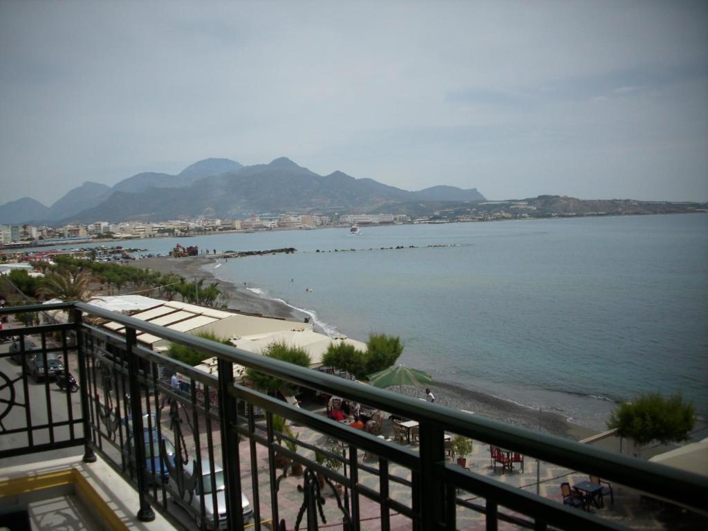 By Captains Studio Apartment เอียราเปตรา ภายนอก รูปภาพ